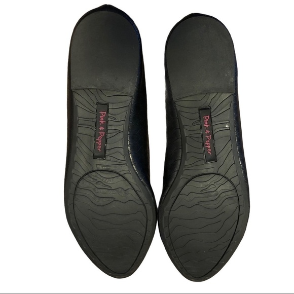 Pink & Pepper Black Textured Faux Patent Leather Flats Size 8.5 - Picture 6 of 10